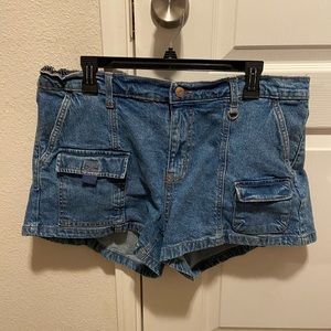 Women's Pull-On Cargo Jean Shorts - Wild Fable™ Medium Wash L